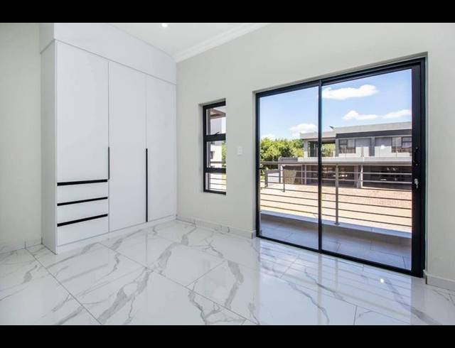 4 BEDROOM HOUSE FOR SALE IN DERDEPOORT
